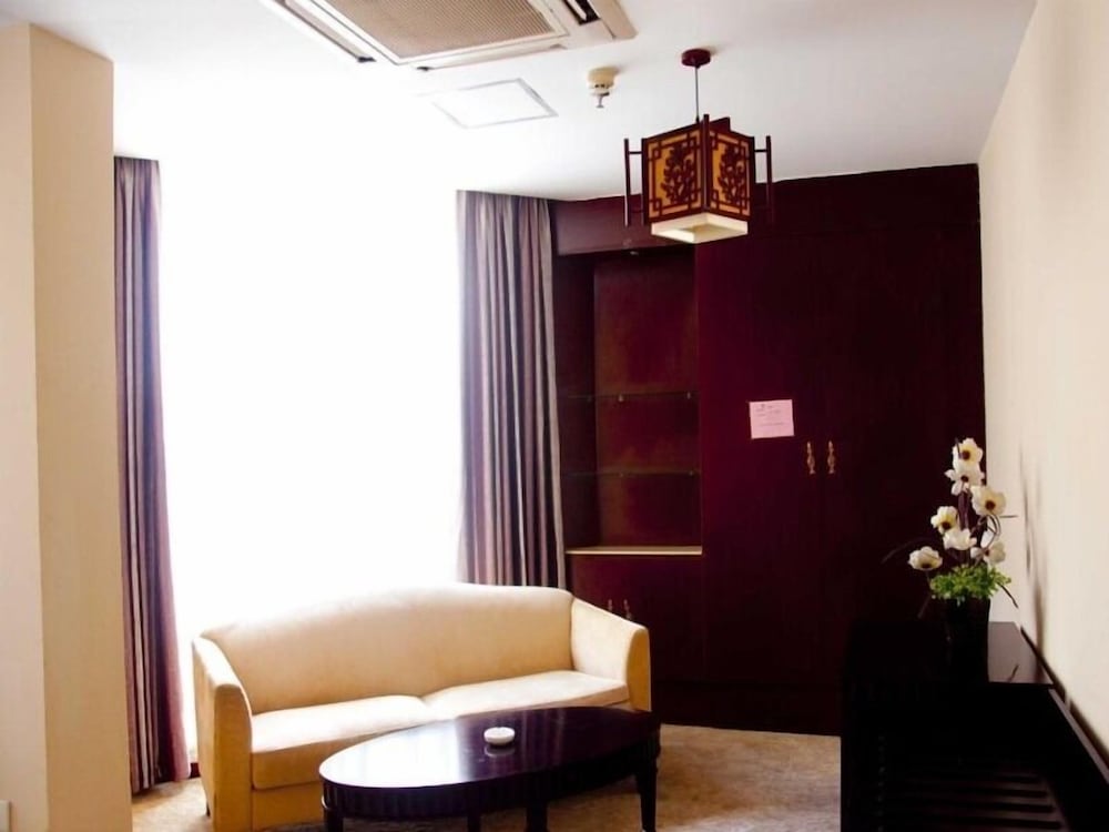 Greentree Inn Suzhou Taicang Baolong Square Express Hotel 39/53