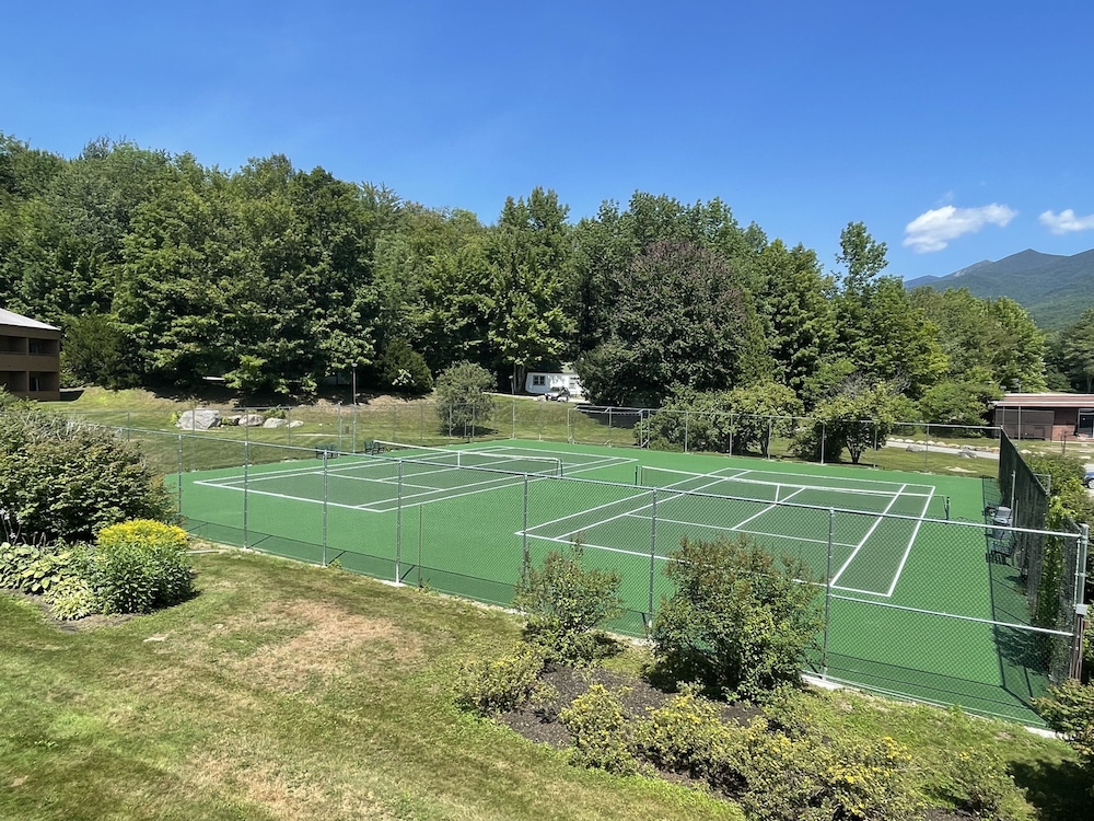 Indian Head Resort 40/69
