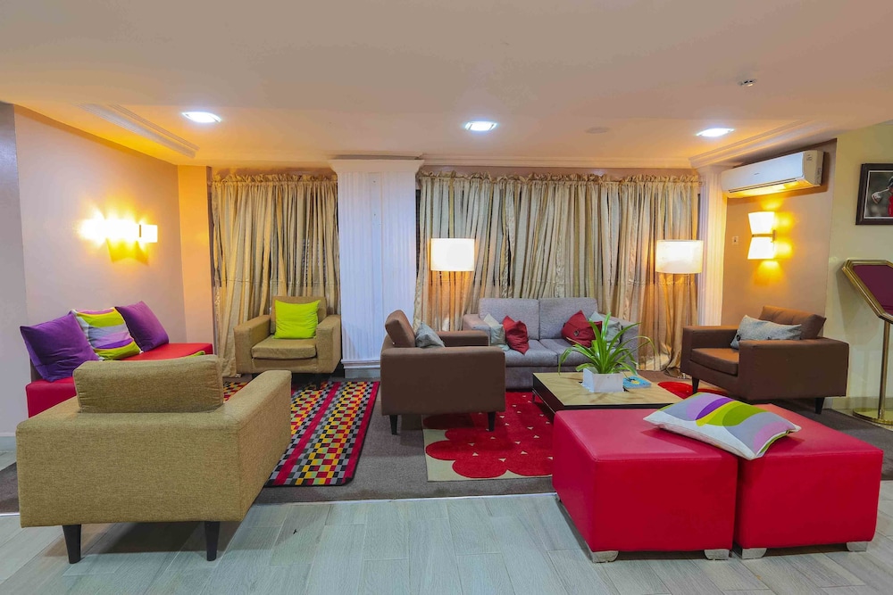 Golfview Hotel and Suites 40/63
