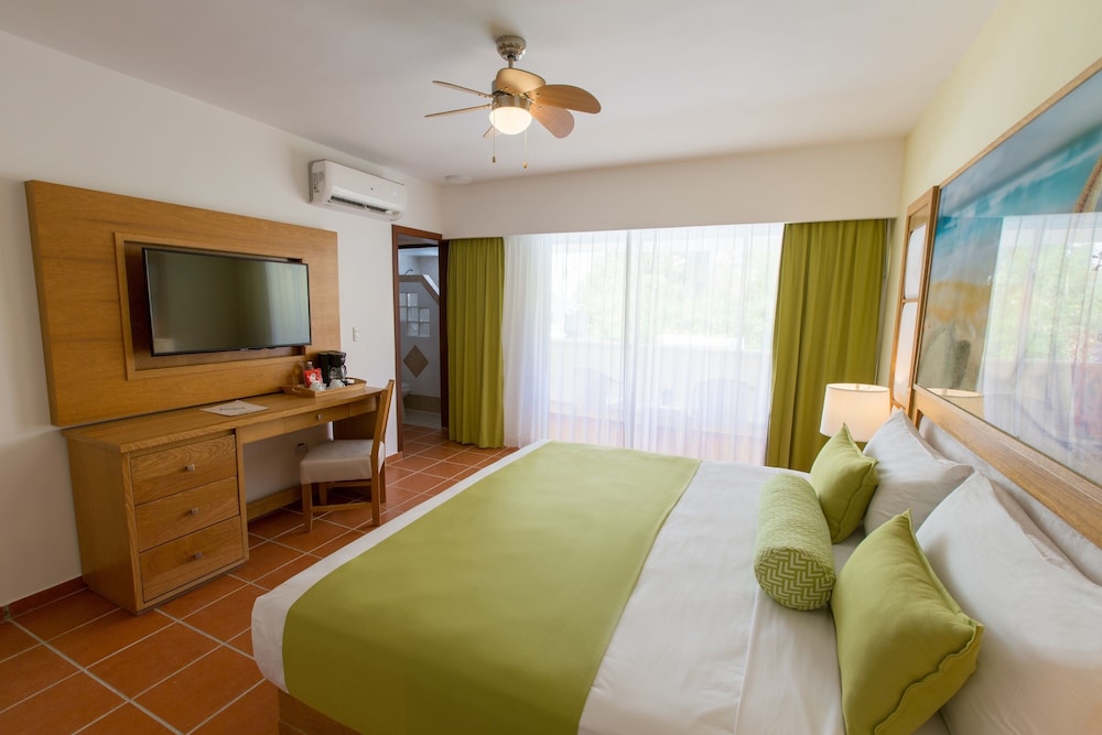 whala!bavaro 13/50