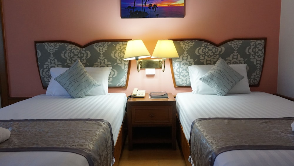Wattana Park Hotel 31/42