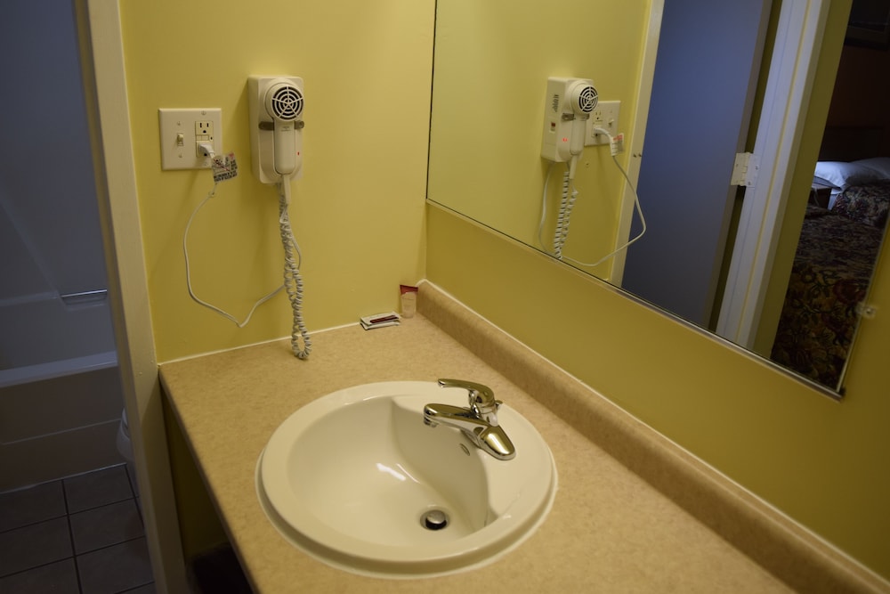 White Oaks Motel Pennsville Carneys Point 14/41