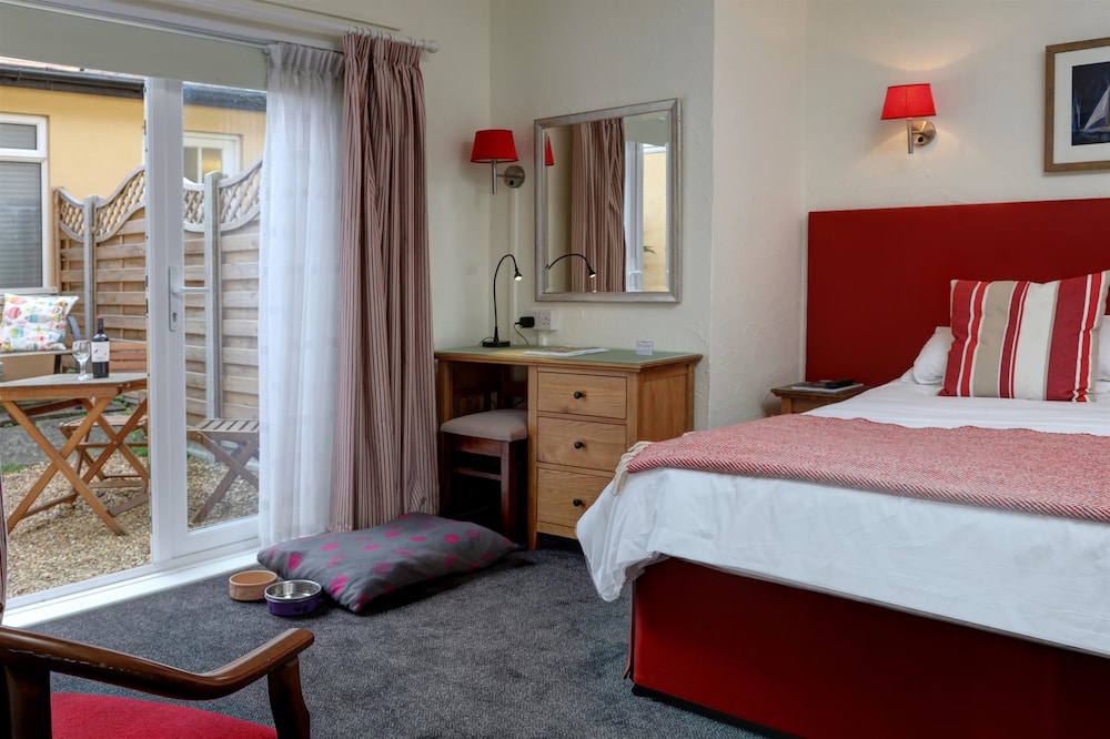 Beachcroft Hotel, Bw Signature Collection 12/64