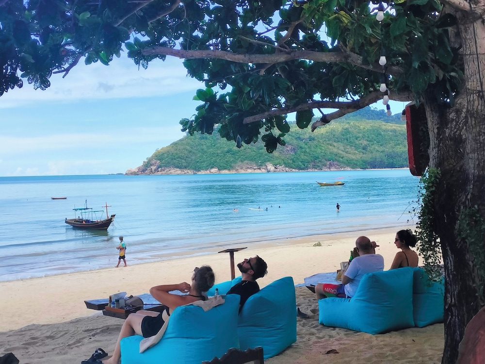 Phuwadee Resort And Spa 24/48