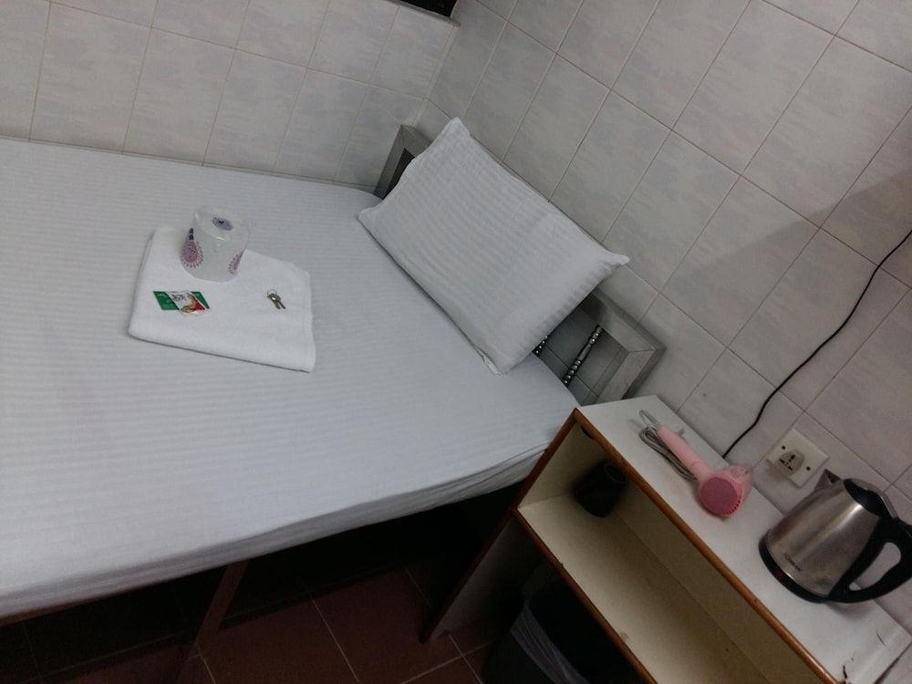 New Yan Yan Guest House 31/32