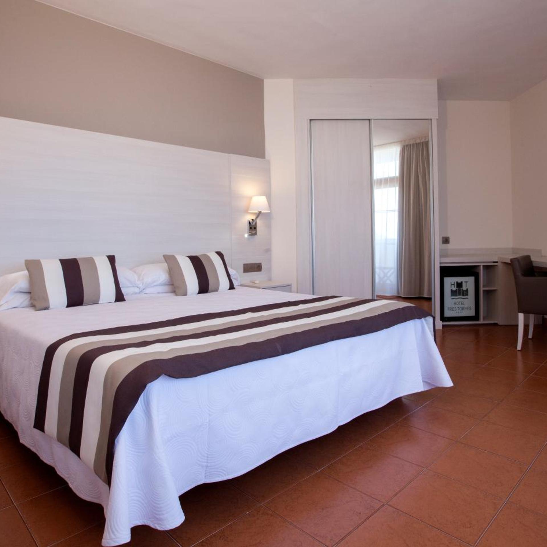 Room, Double or Twin Bed, Terrace