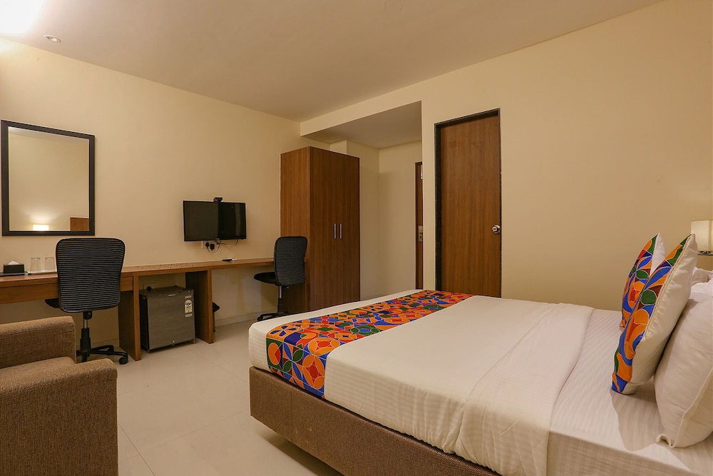 Fabhotel Hyson International Midc 25/47