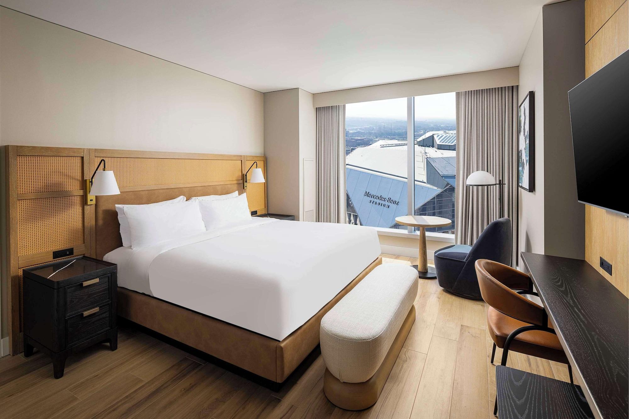 Club, Suite, Multiple Beds, Corner