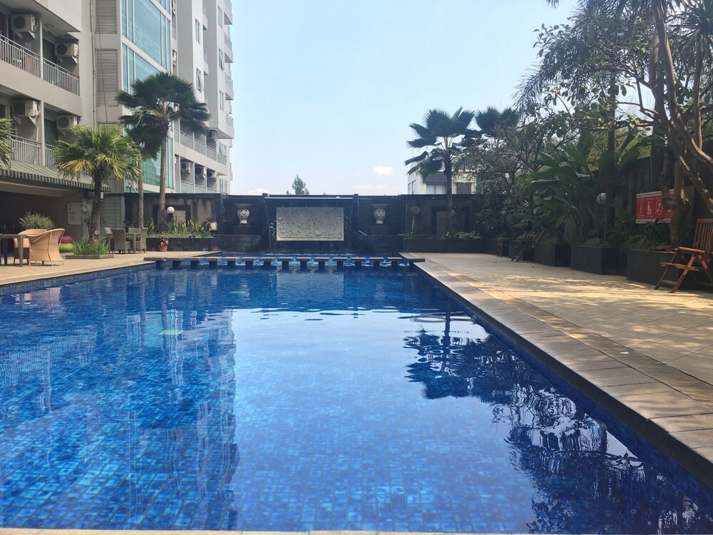 Galeri Ciumbuleuit Hotel and Apartment 45/50