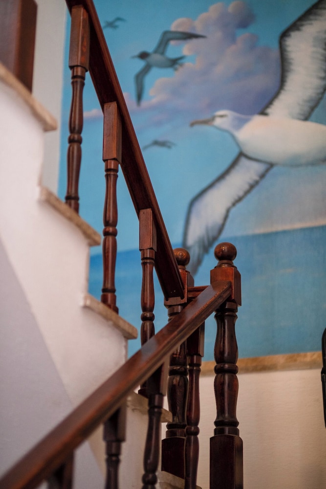 Albatros Hotel 26/33