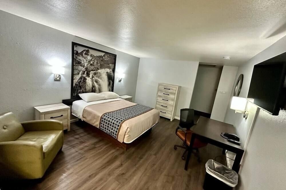 Canyon Inn Motel By Flagstaff Route-66 35/57