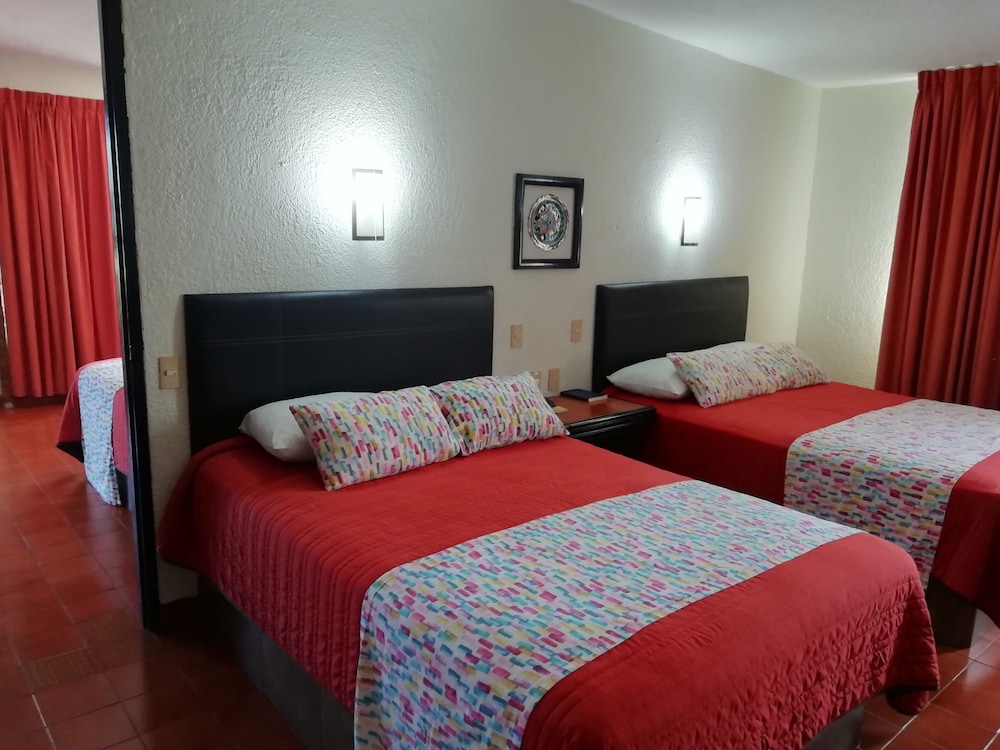 VF Villa Florencia Hotel 11/58