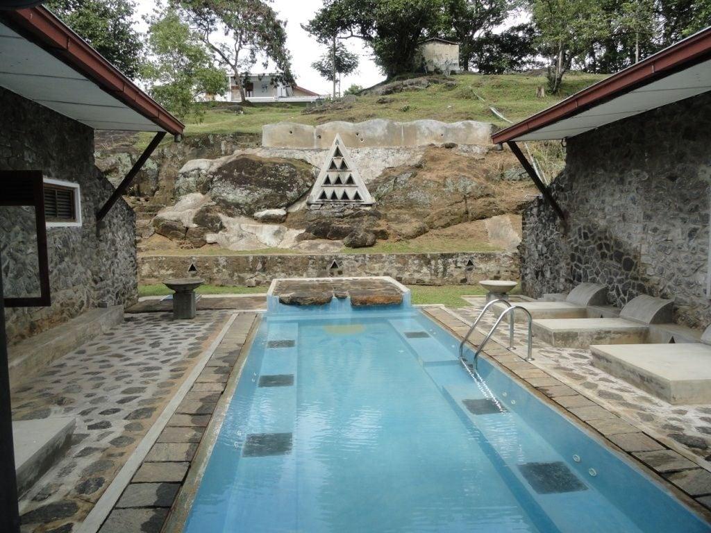 Serendip Stone Hotel and Bungalow 20/41