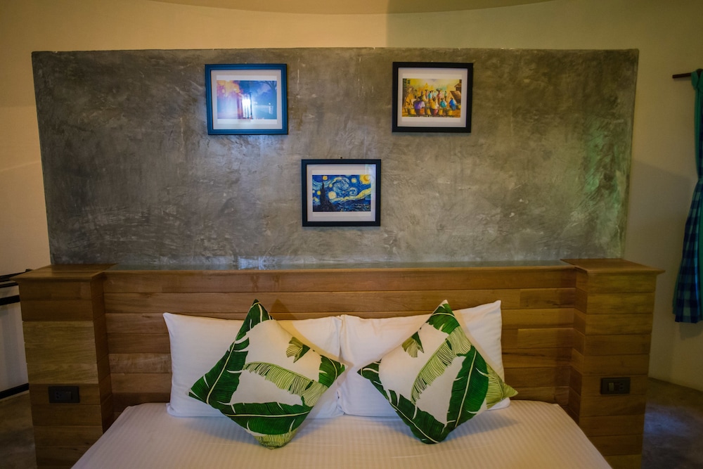 The Tropical Hideaway Kohchang 10/52