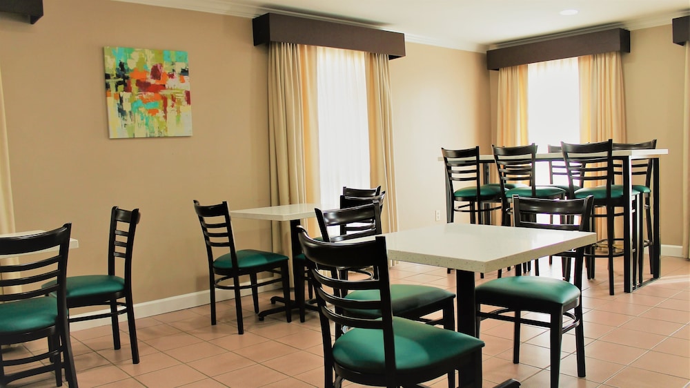 Best Western Inn Of Nacogdoches 25/31