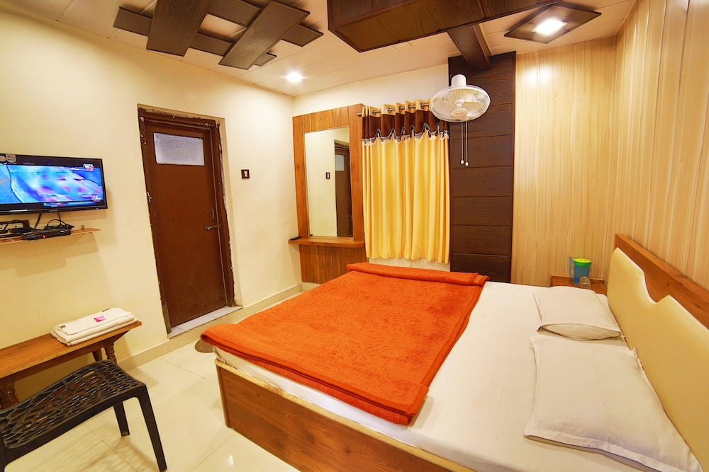 Hotel Mamta Palace 23/25