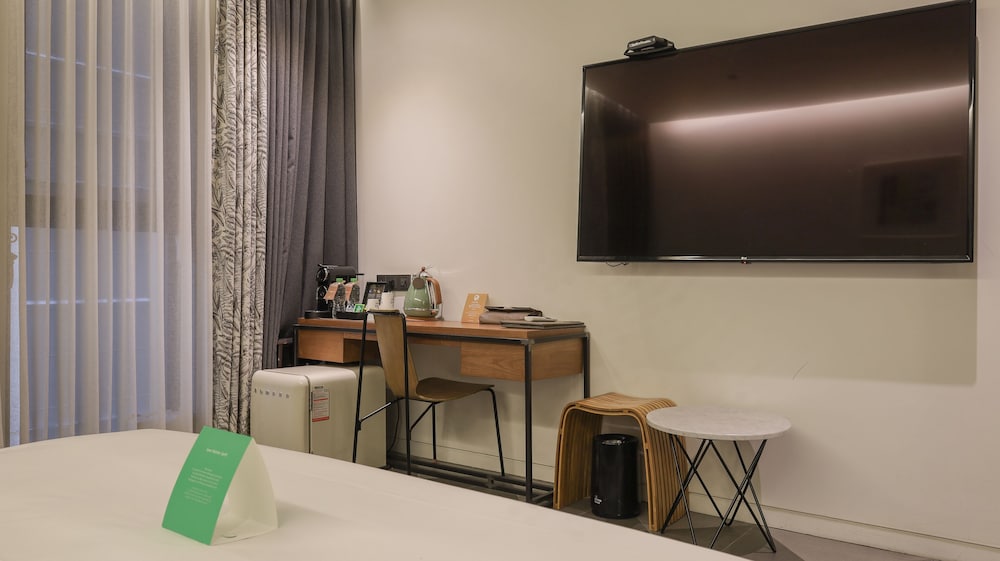 KYND HOTEL 43/50