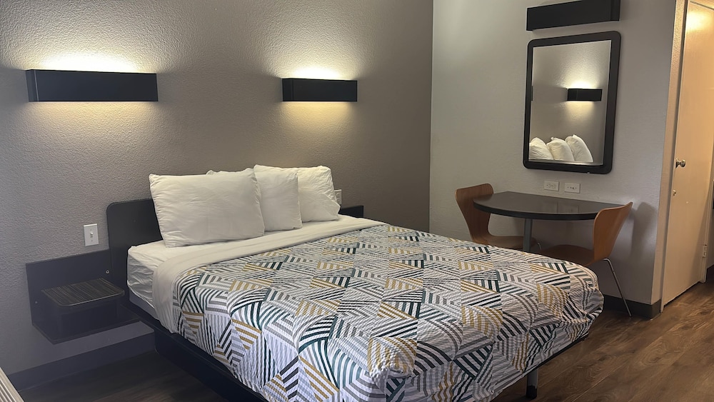 Motel6 Watsonville, CA - Monterey Area 40/64