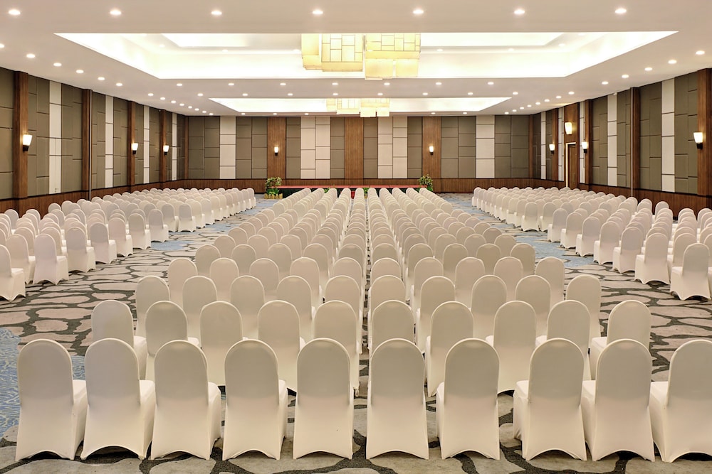 Mercure Manado Tateli Resort And Convention 37/50