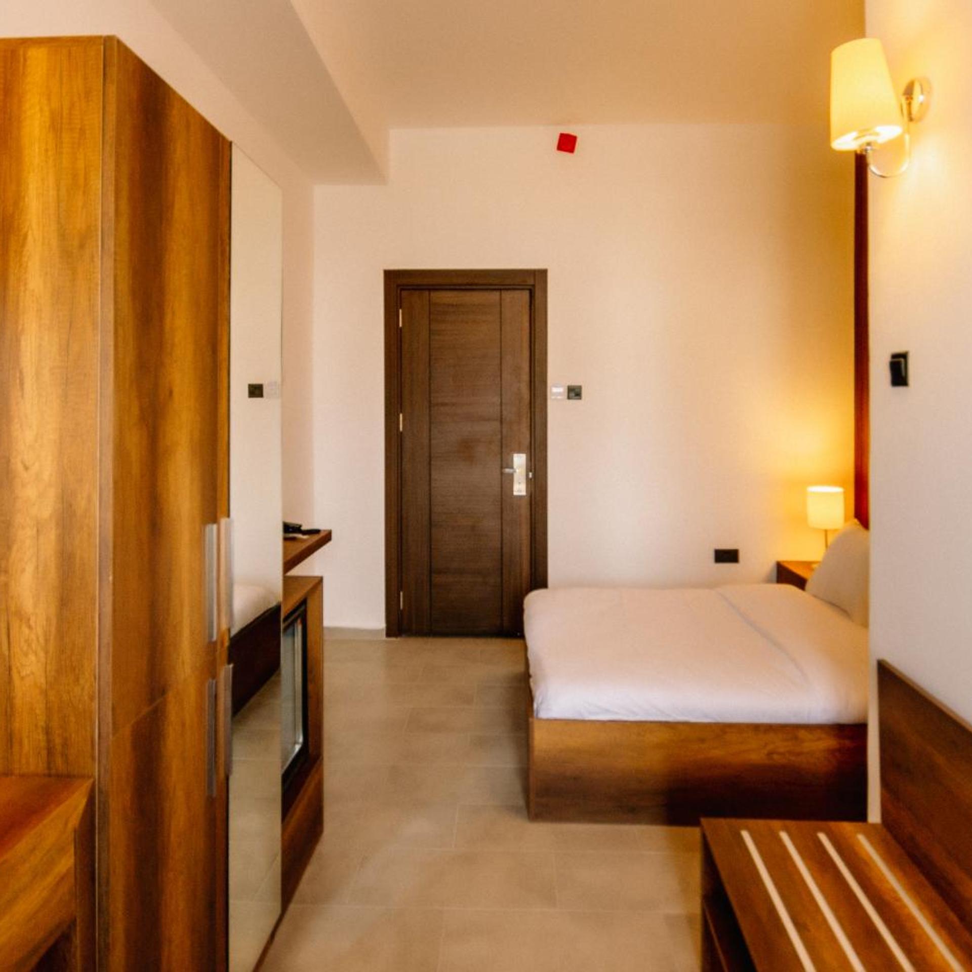 Cezars Airport Hotel 20/34