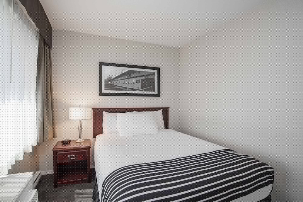Sandman Hotel Penticton 8/49