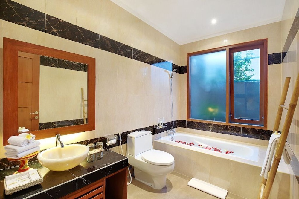 Kubu Gwk Resort 33/36