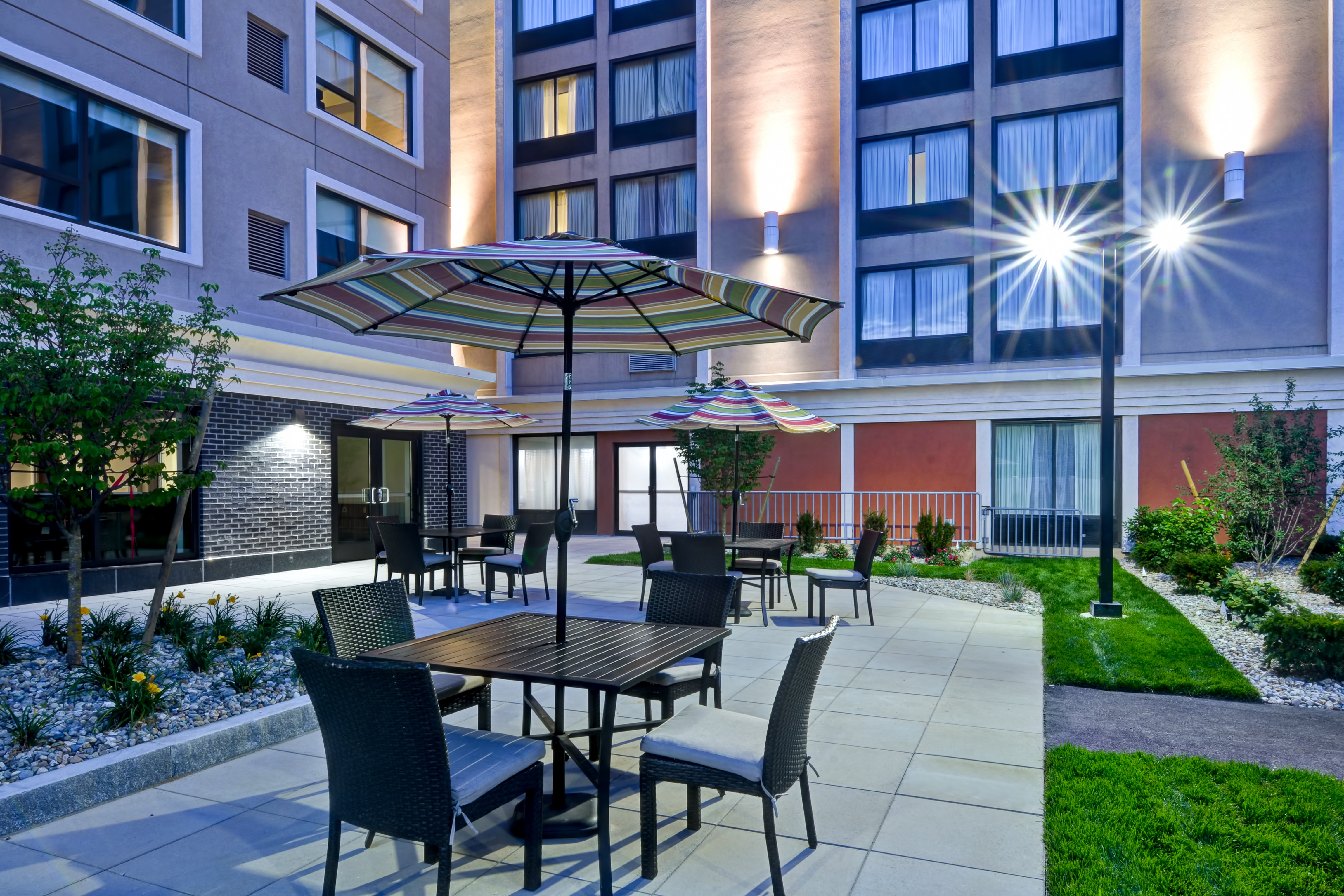 Holiday Inn Express Boston 52/63