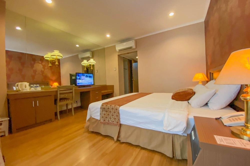 Riyadi Palace Hotel 26/61