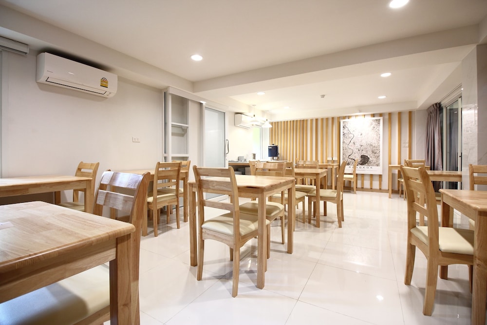 OYO 483 Pannee Hotel Khaosan 23/28
