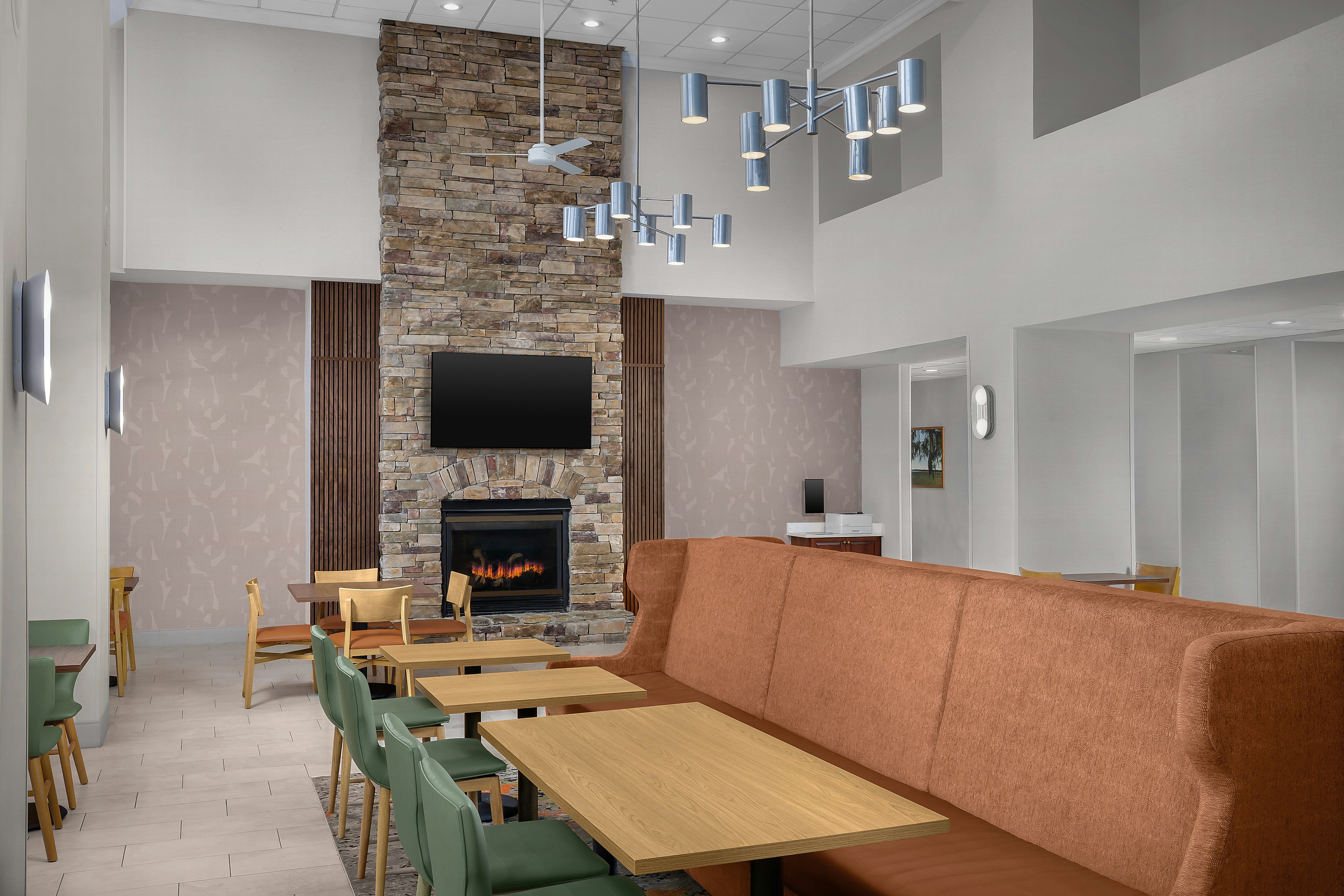 Hampton Inn & Suites Clinton - I-26 32/38