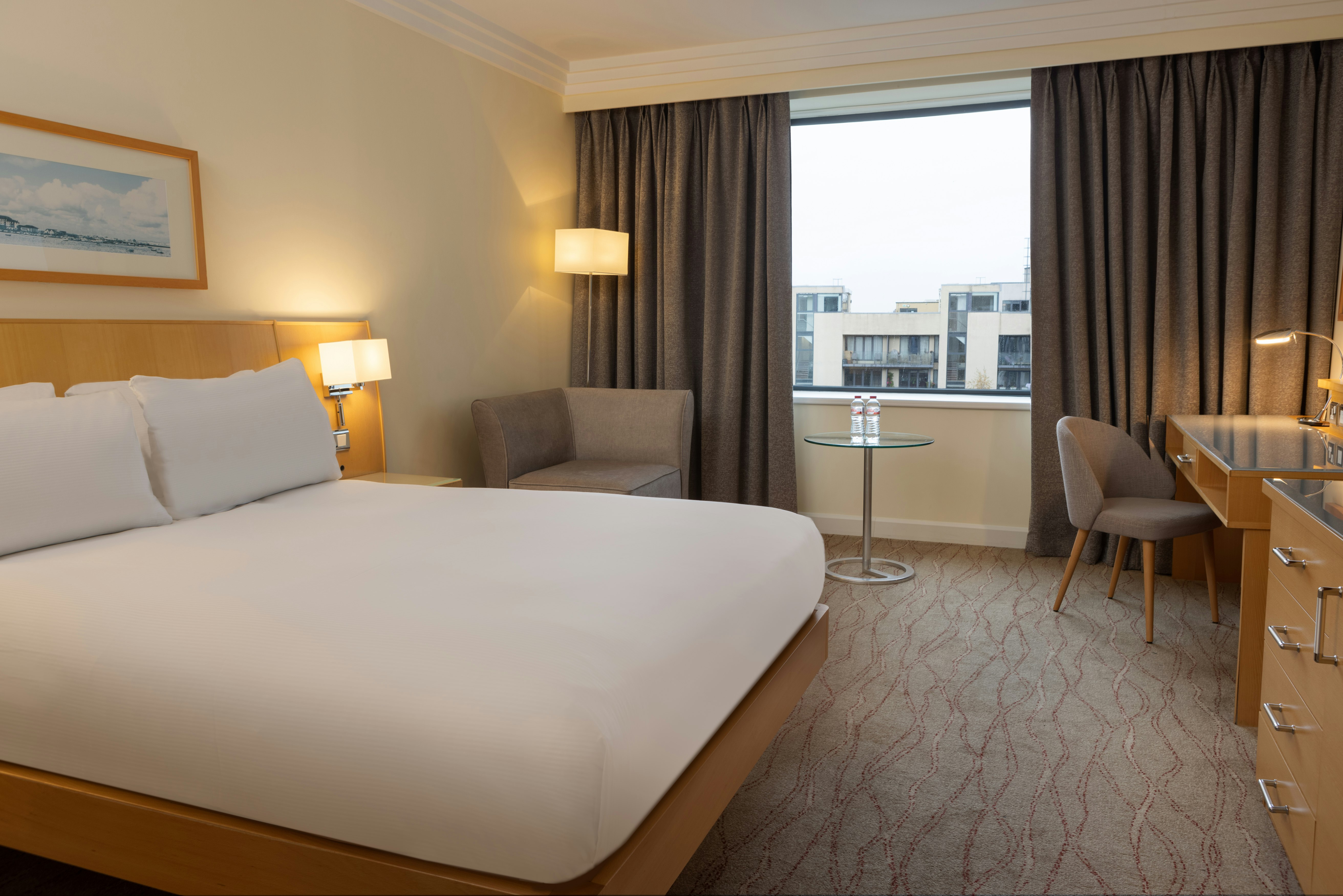 DELUXE, DOUBLE BED