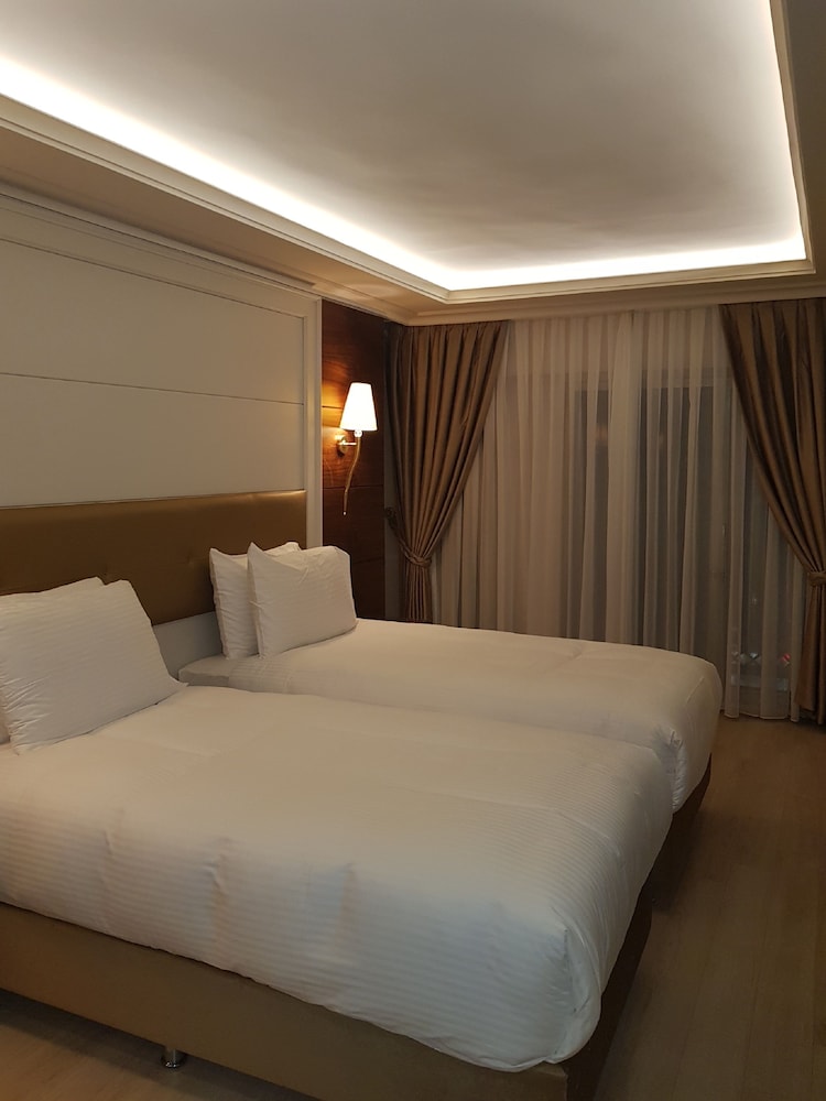 Grand Marcello Hotel & SPA 43/90