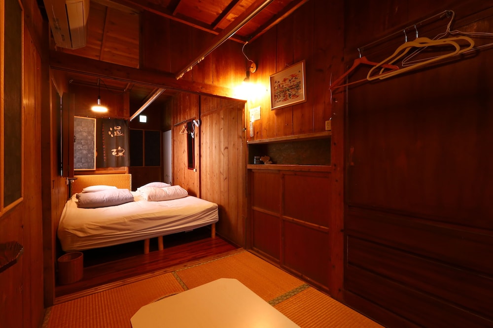Goyah-So Guesthouse 48/72