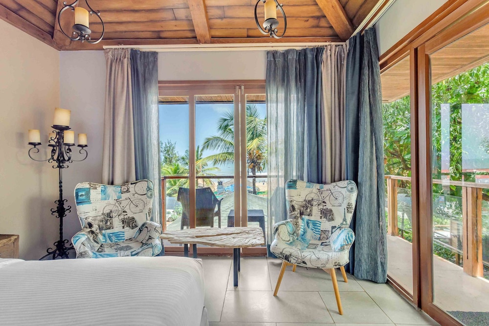 The Baga Beach Resort 32/66