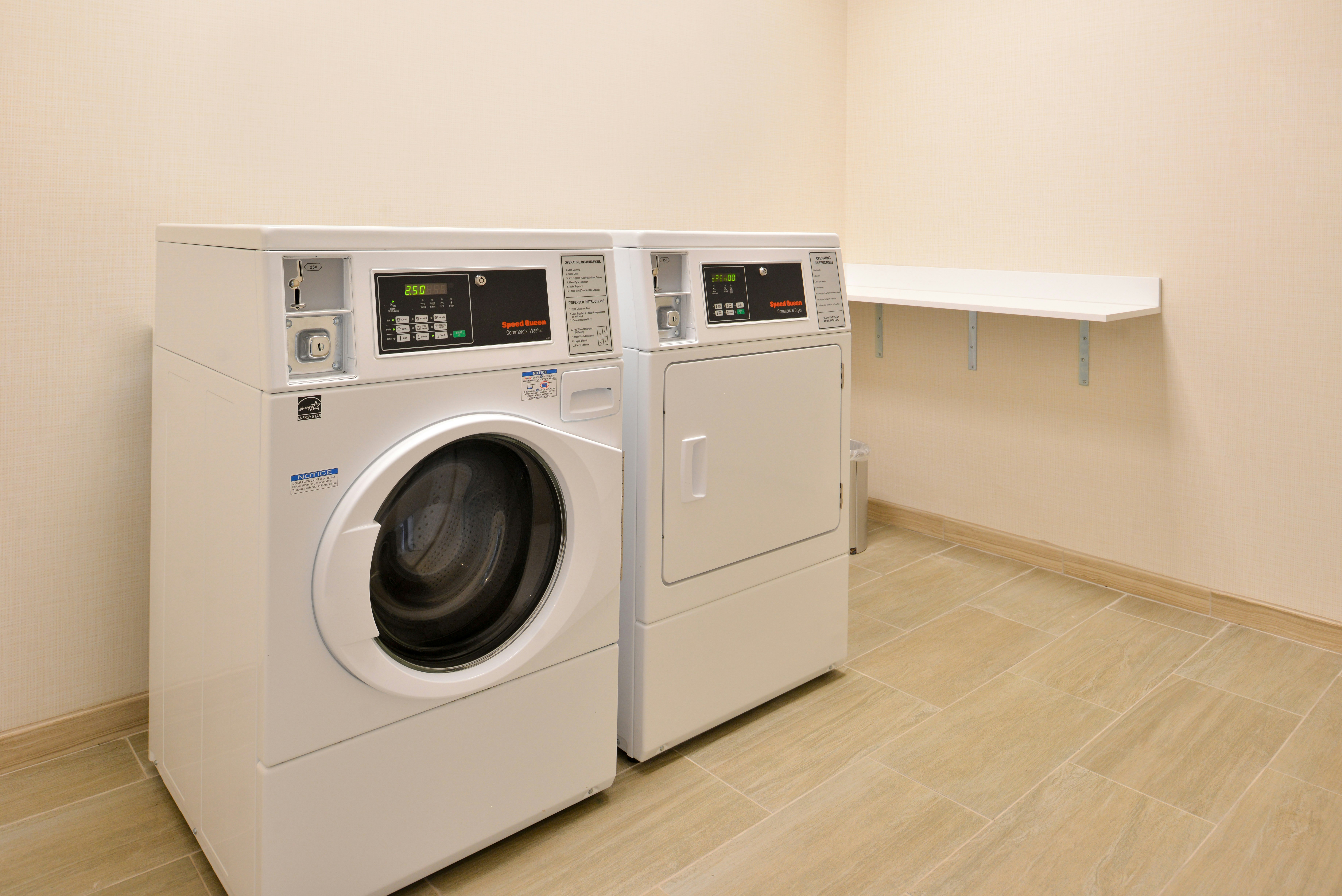 Hampton Inn & Suites St. Paul Oakdale/Woodbury 24/43