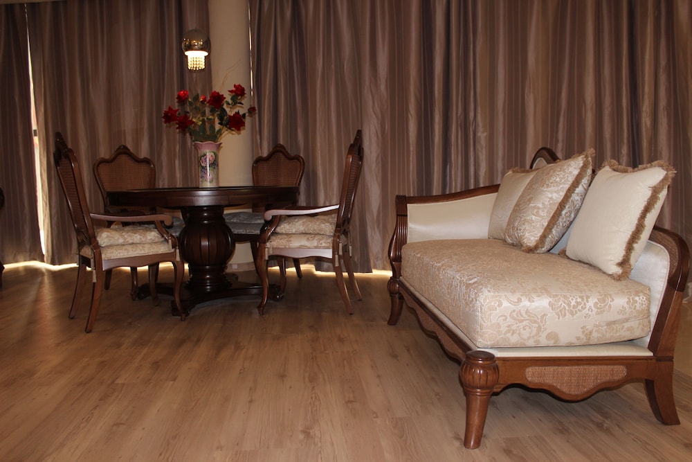 Minas Platinum Hotel & Convention 12/58