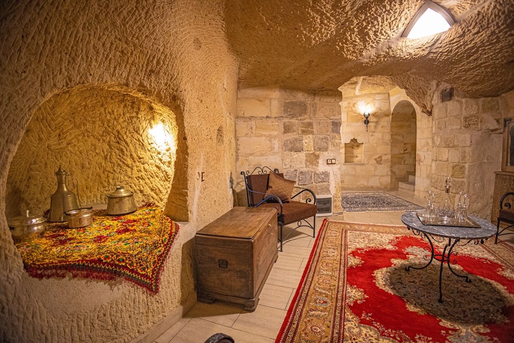 Pietra Cave Suites 10/49