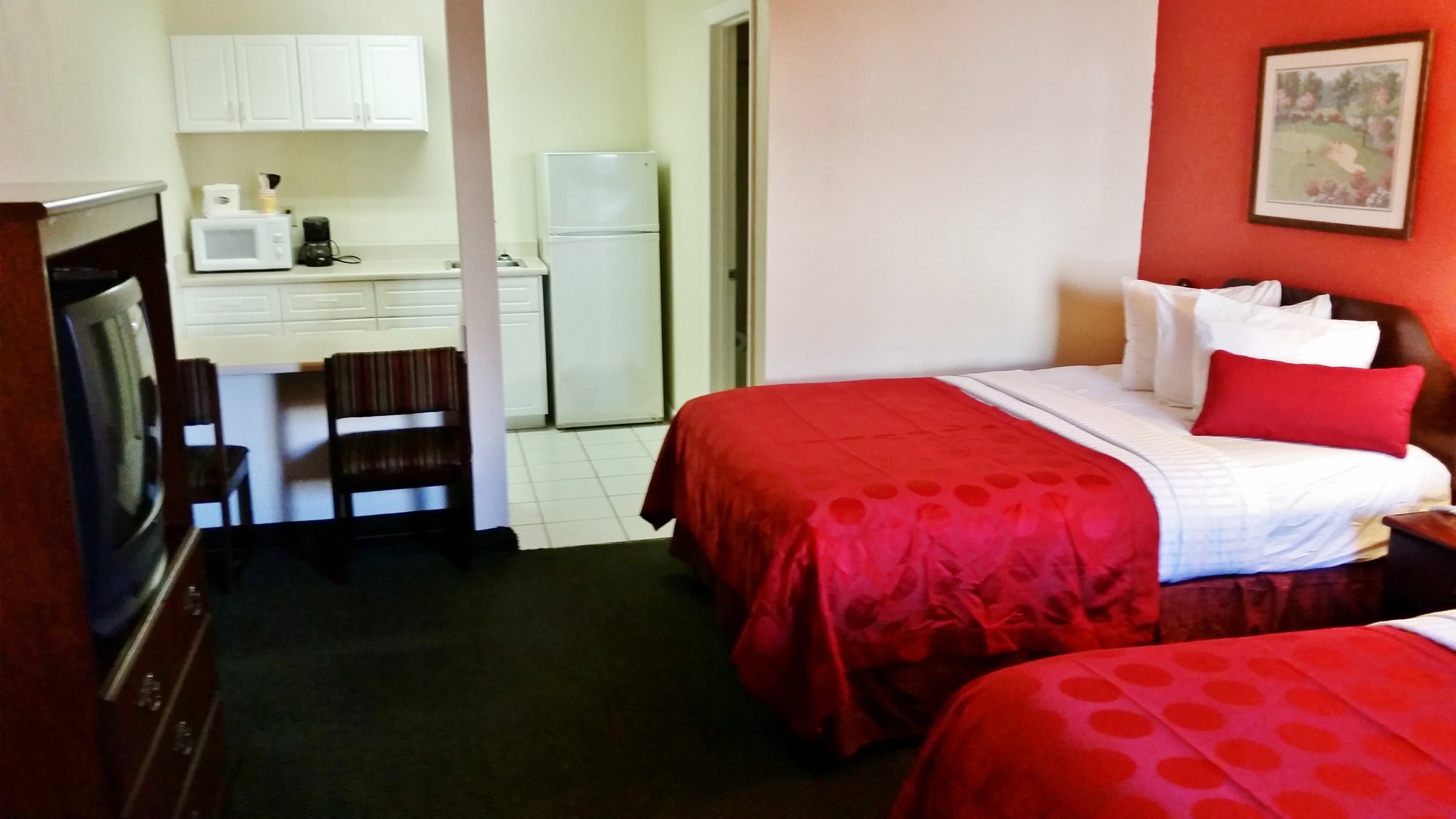 Country Hearth Inn And Suites Augusta 12/18