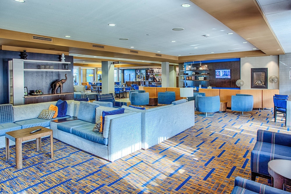 Lobby at Courtyard Fargo Moorhead Mn, MOORHEAD - MN