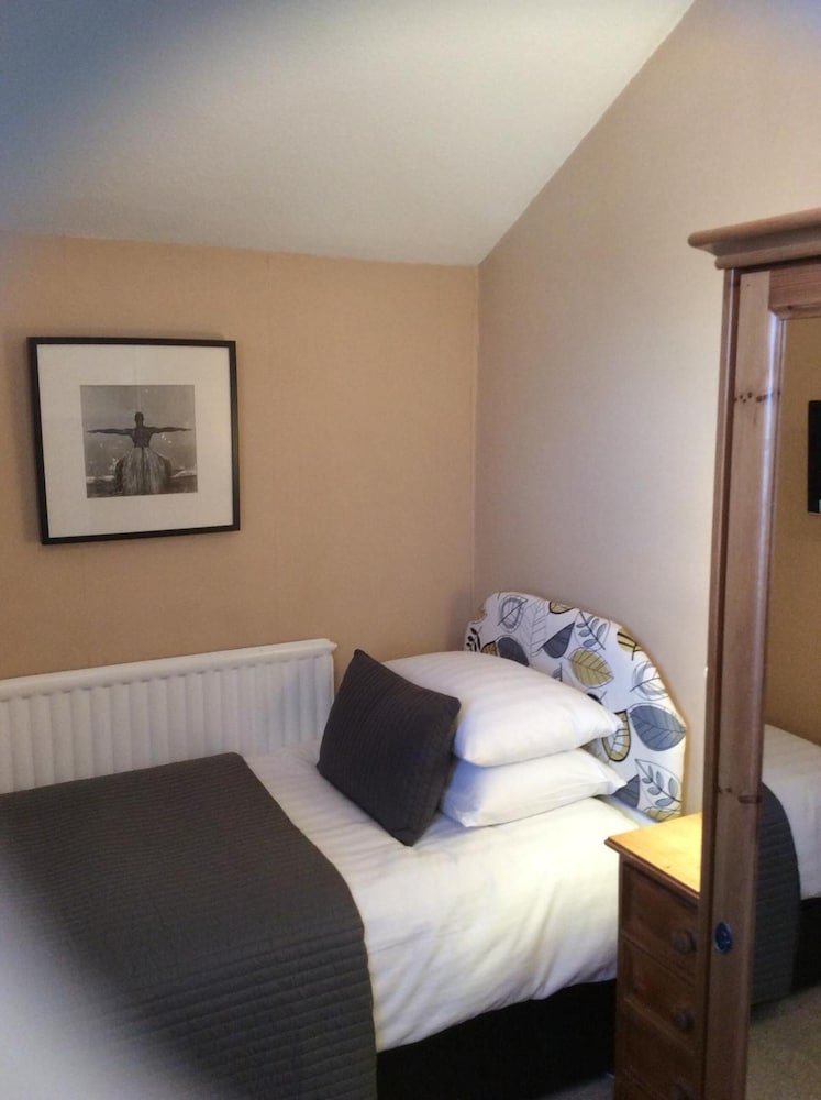 Hedley Villa Guest House 7/42