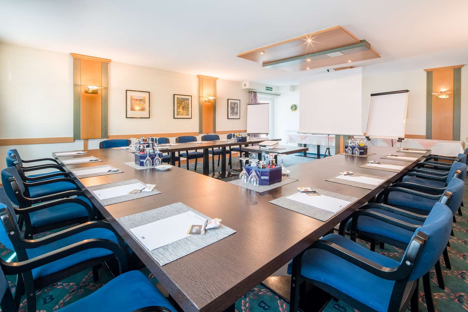 Plaza Hotel Blankenburg Ditzingen Sure Hotel Collection 26/28