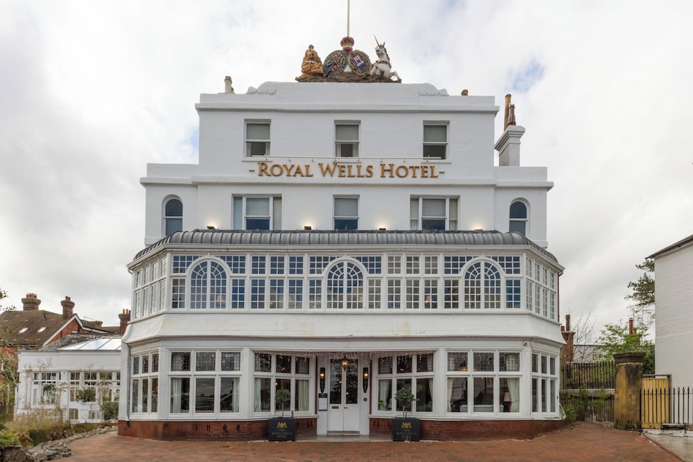 Royal Wells Hotel 4/71