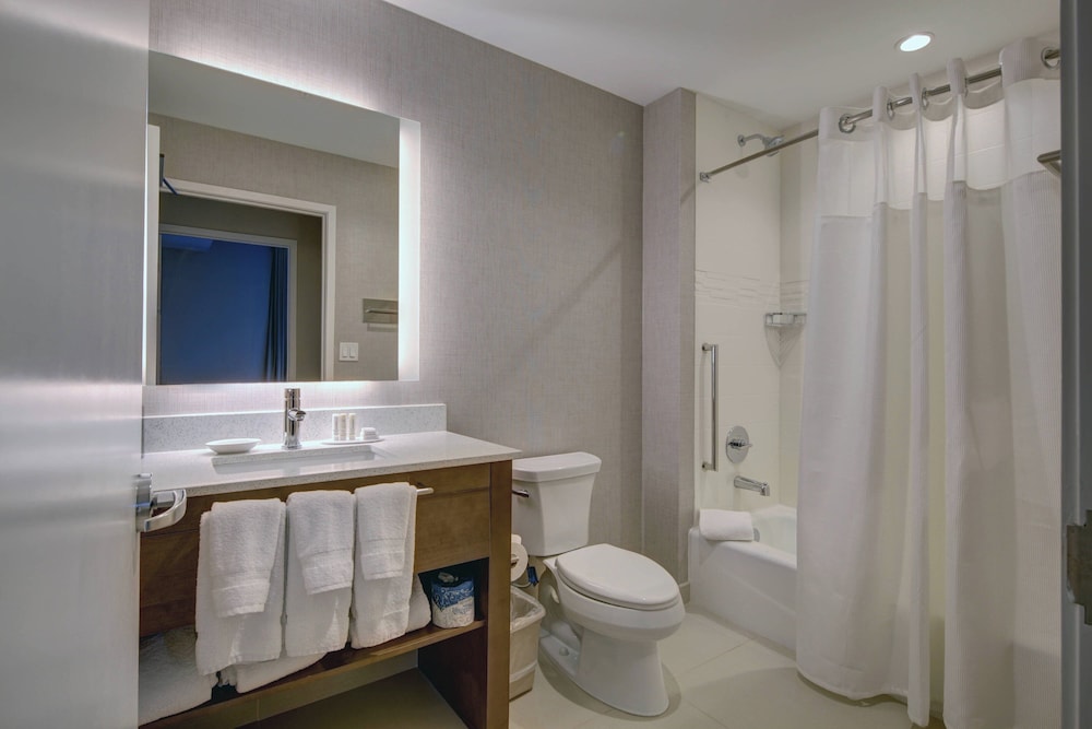2 Bedrooms, Suite, King Bed, Accessible, Residence Inn Fort Lauderdale Coconut Creek 3/5
