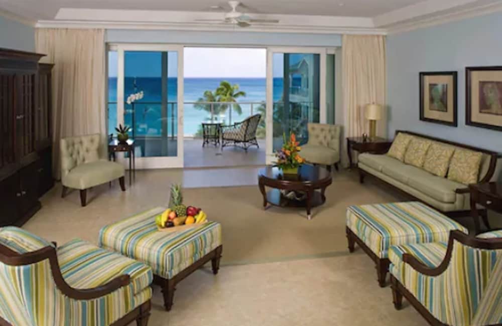 Caribbean Club 20/50
