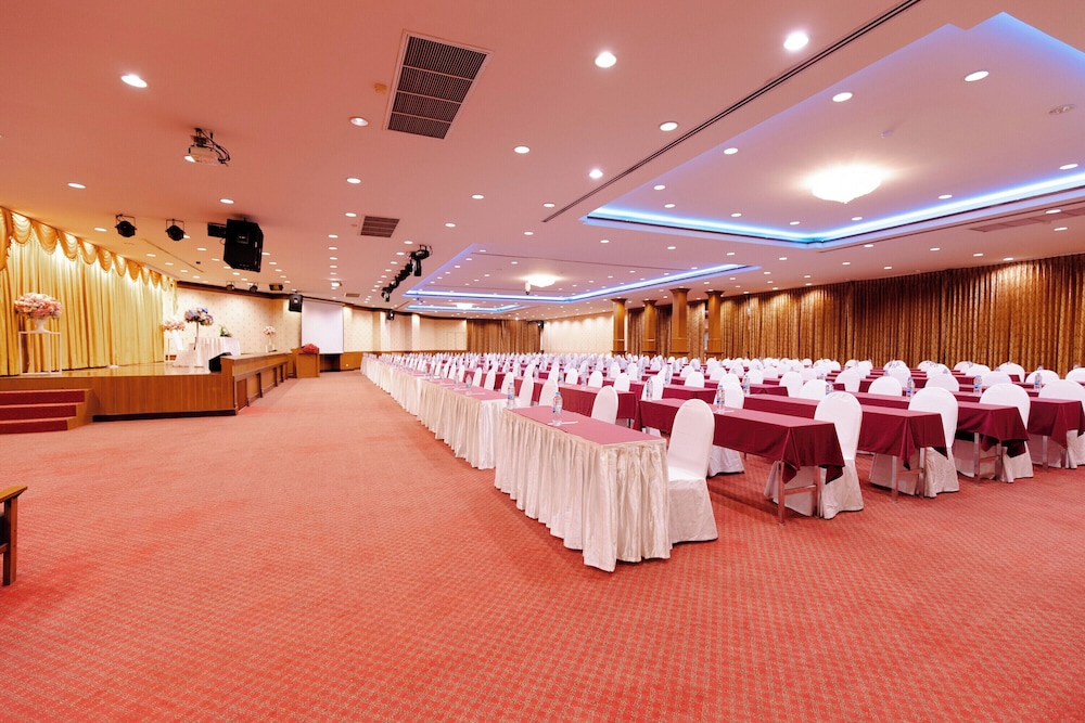 Chumphon Gardens Hotel 38/64