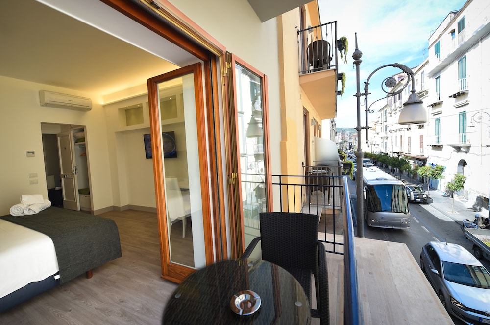 Sorrento City Hotel 54/76