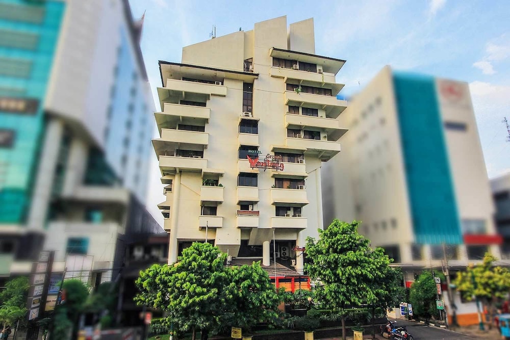 Grand Menteng Hotel 2/50