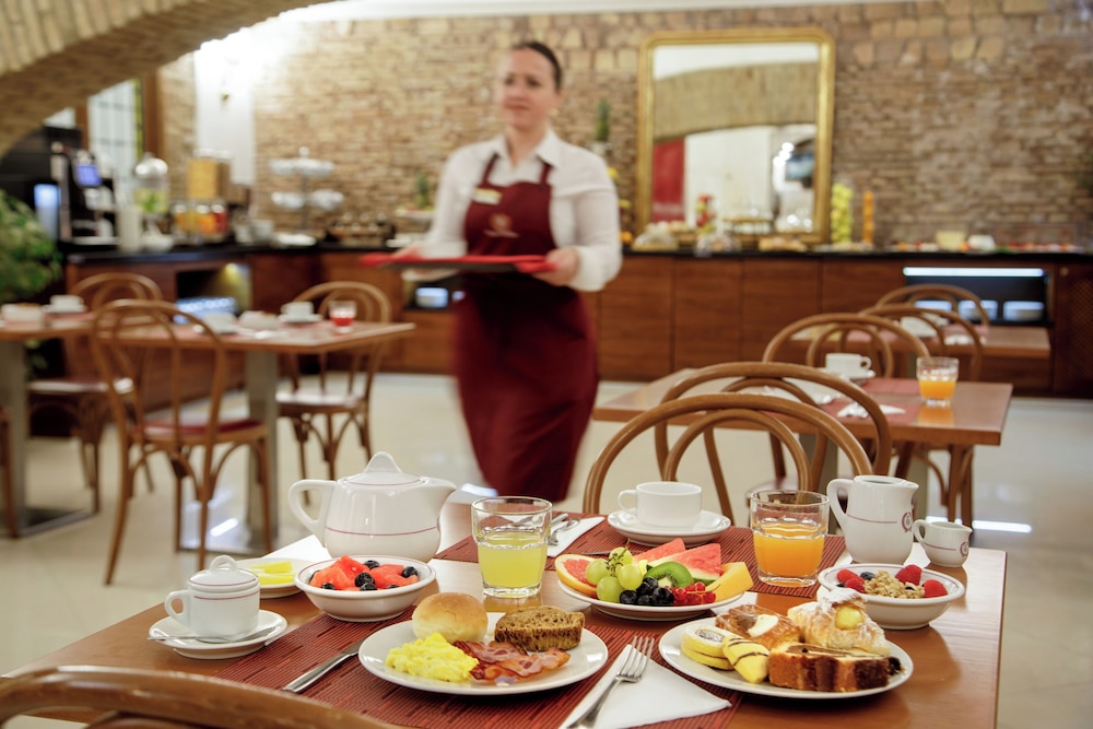 Hotel Della Torre Argentina 35/50