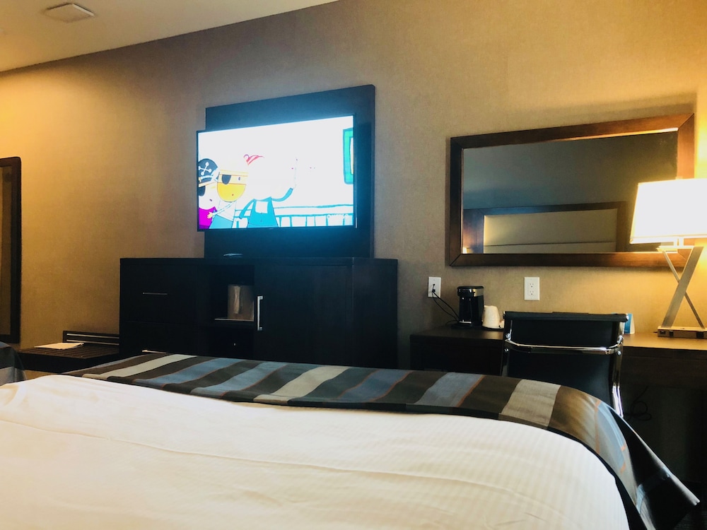 WINGATE BY WYNDHAM KAMLOOPS 18/39