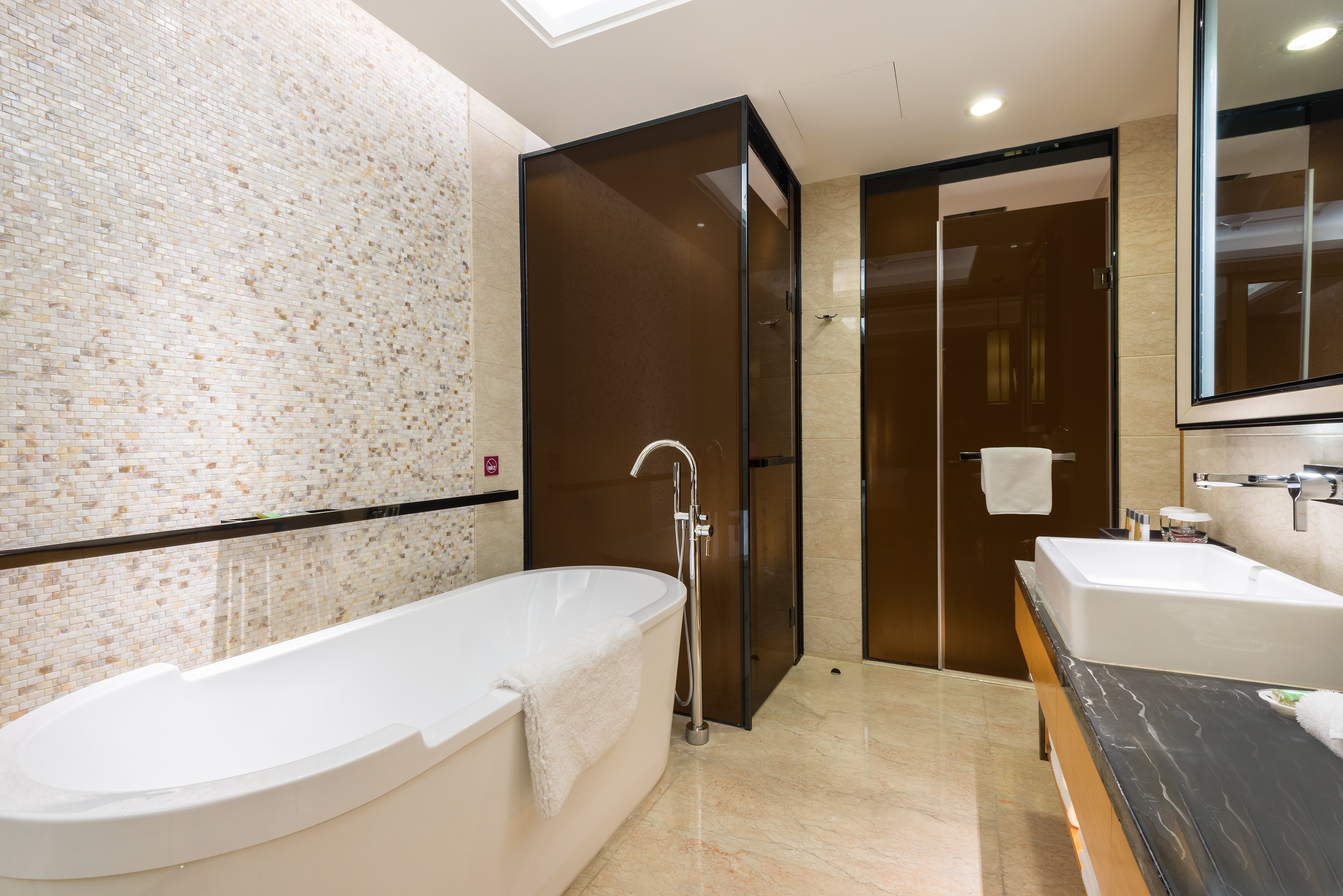 Crowne Plaza LANZHOU 48/50
